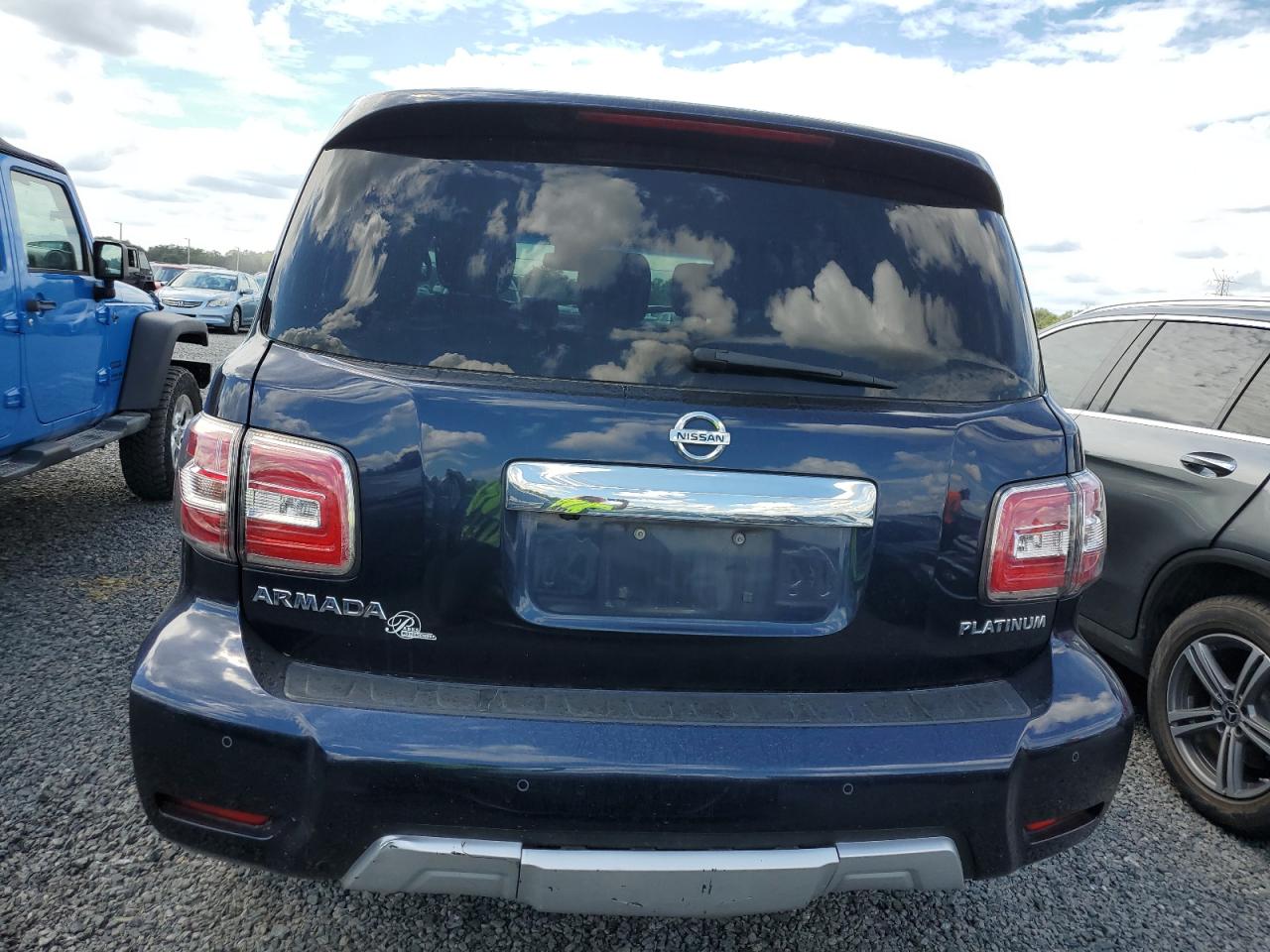 JN8AY2ND0H9000712 2017 Nissan Armada Sv