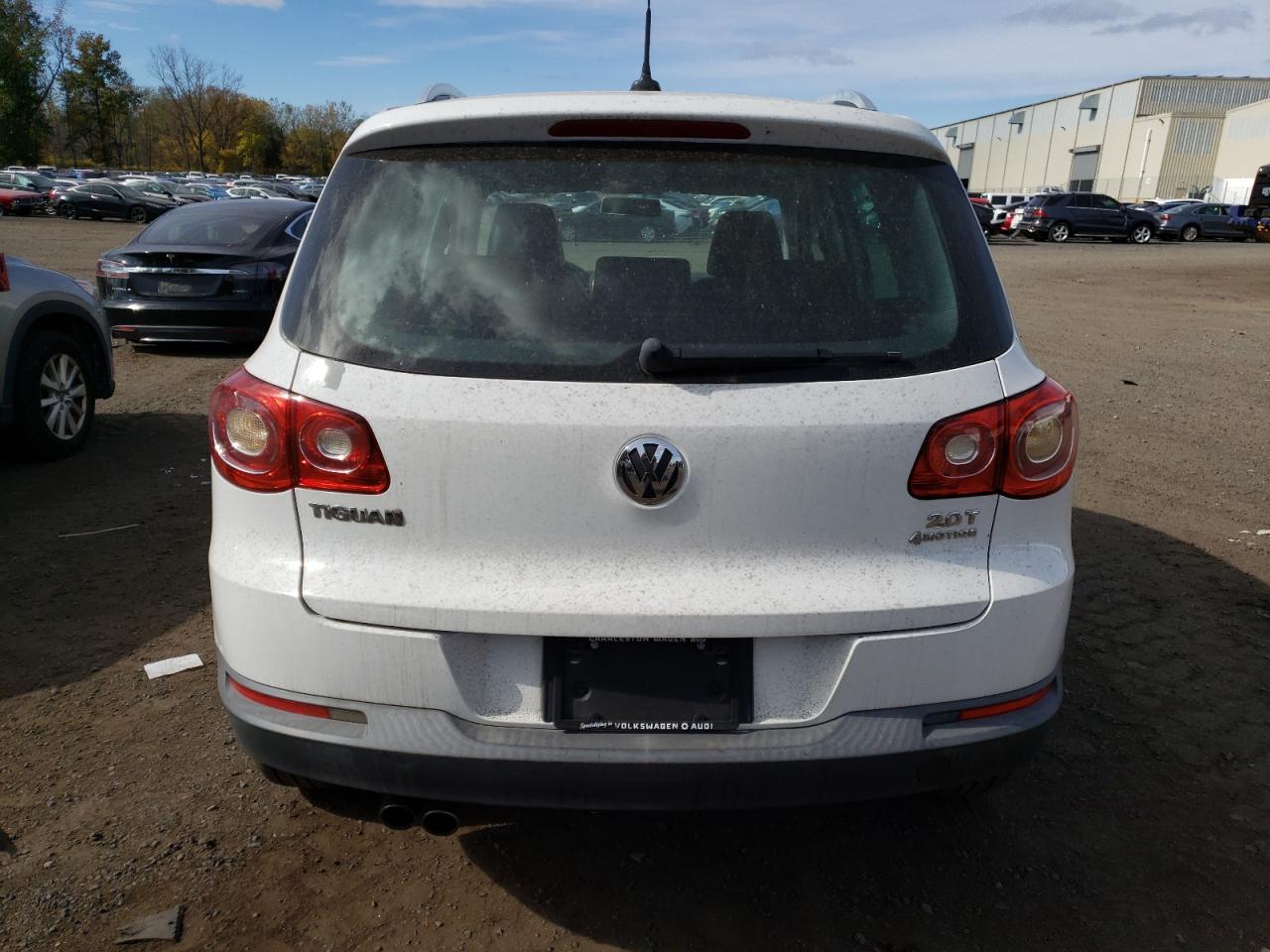 2011 Volkswagen Tiguan S VIN: WVGBV7AX5BW500973 Lot: 75488104