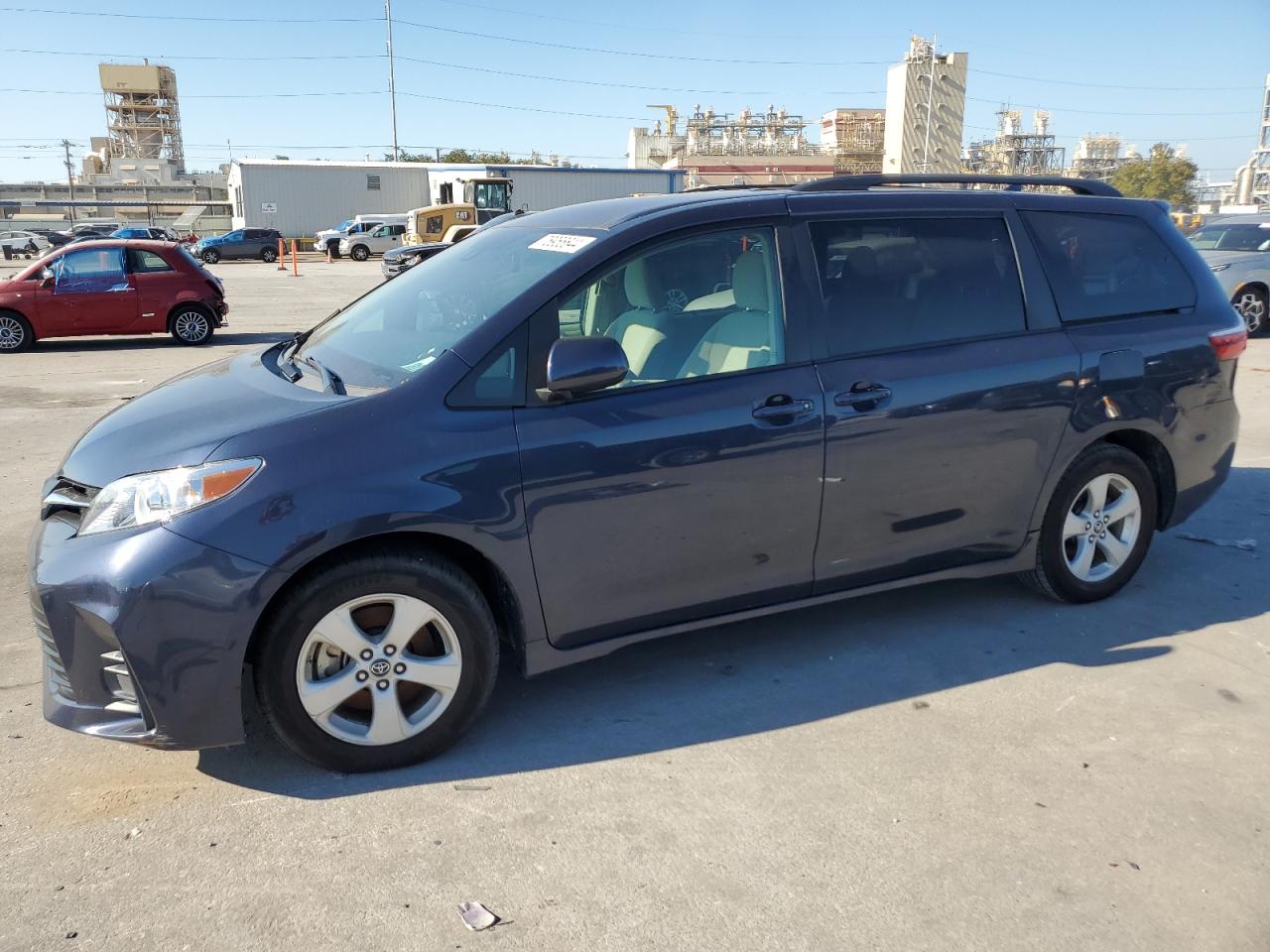 2018 Toyota Sienna Le for Sale in New Orleans, LA - Rear End