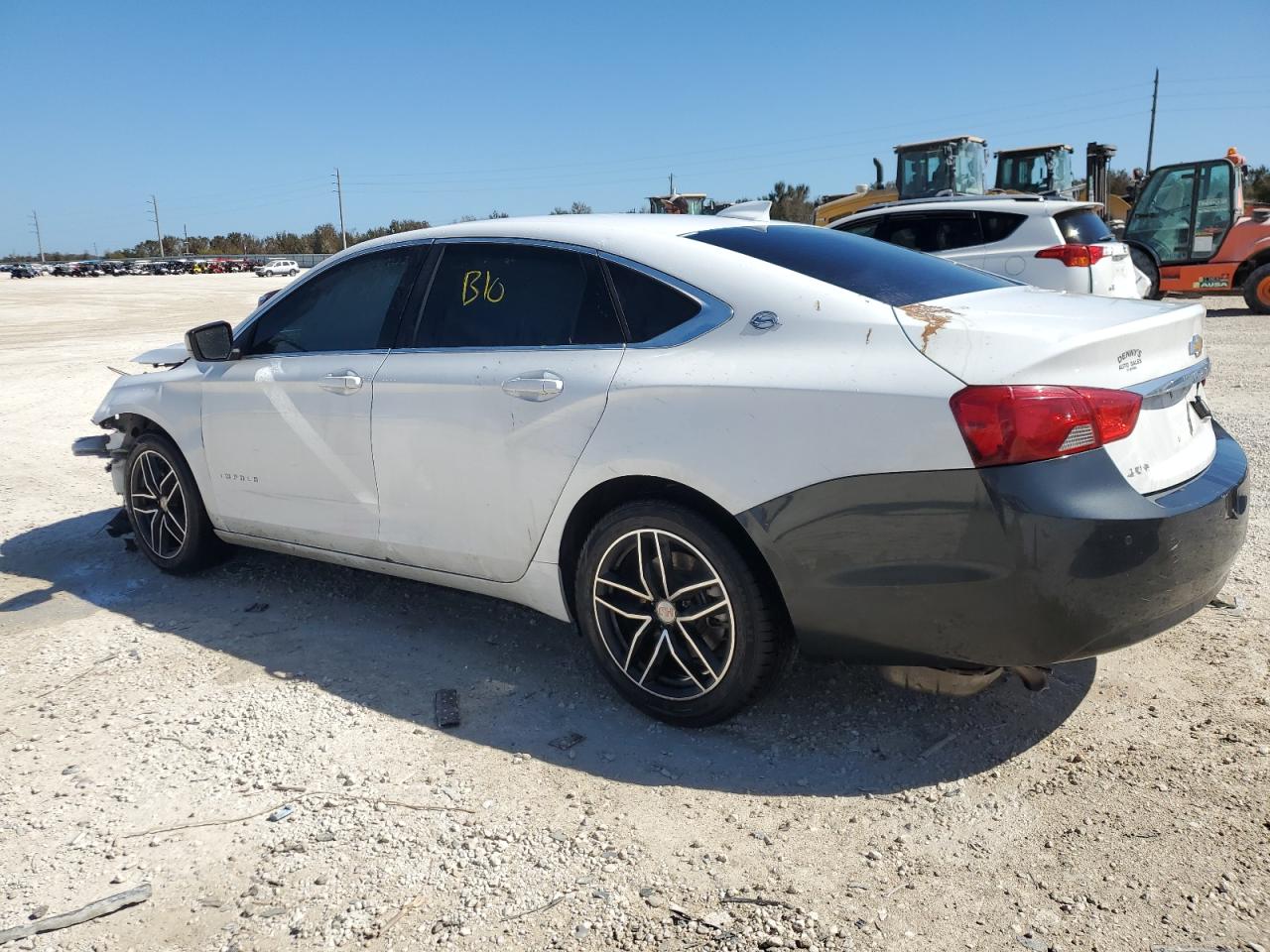 2016 Chevrolet Impala - Image 2