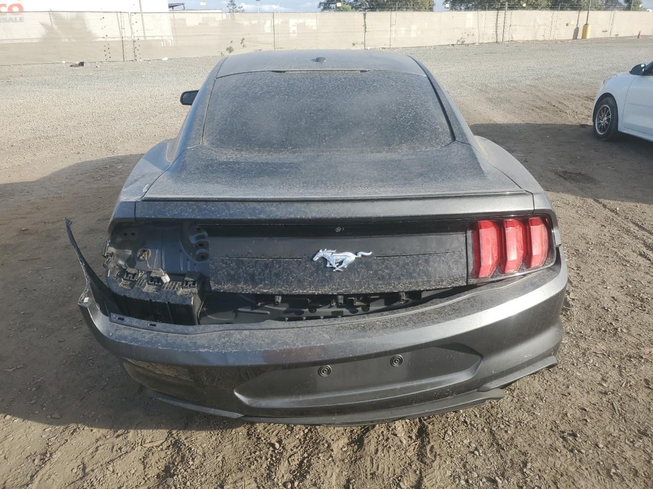 2018 Ford Mustang VIN: 1FA6P8TH5J5163565 Lot: 77998124