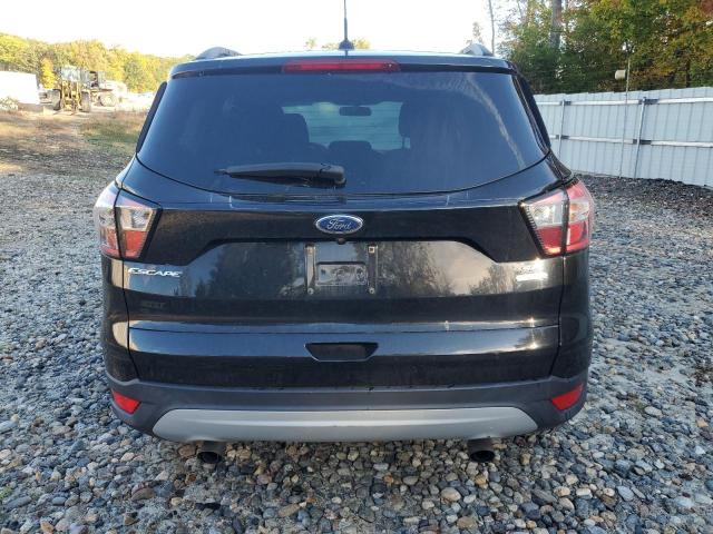  FORD ESCAPE 2018 Czarny