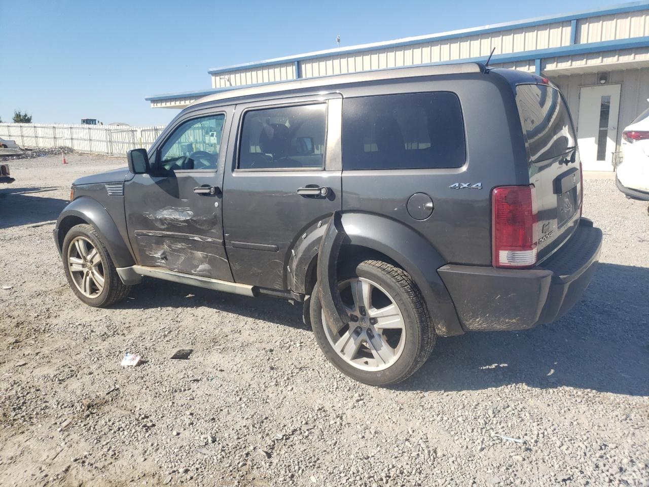 2011 Dodge Nitro - Image 2