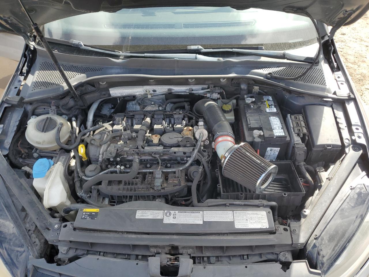 2016 Volkswagen Golf - Image 12