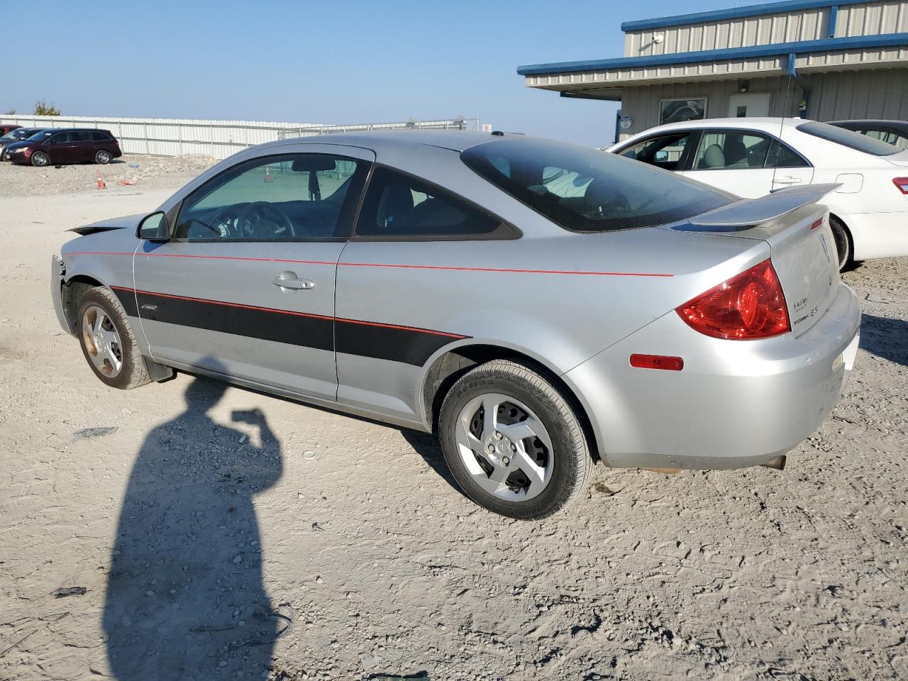 2008 Pontiac G5 - Image 2