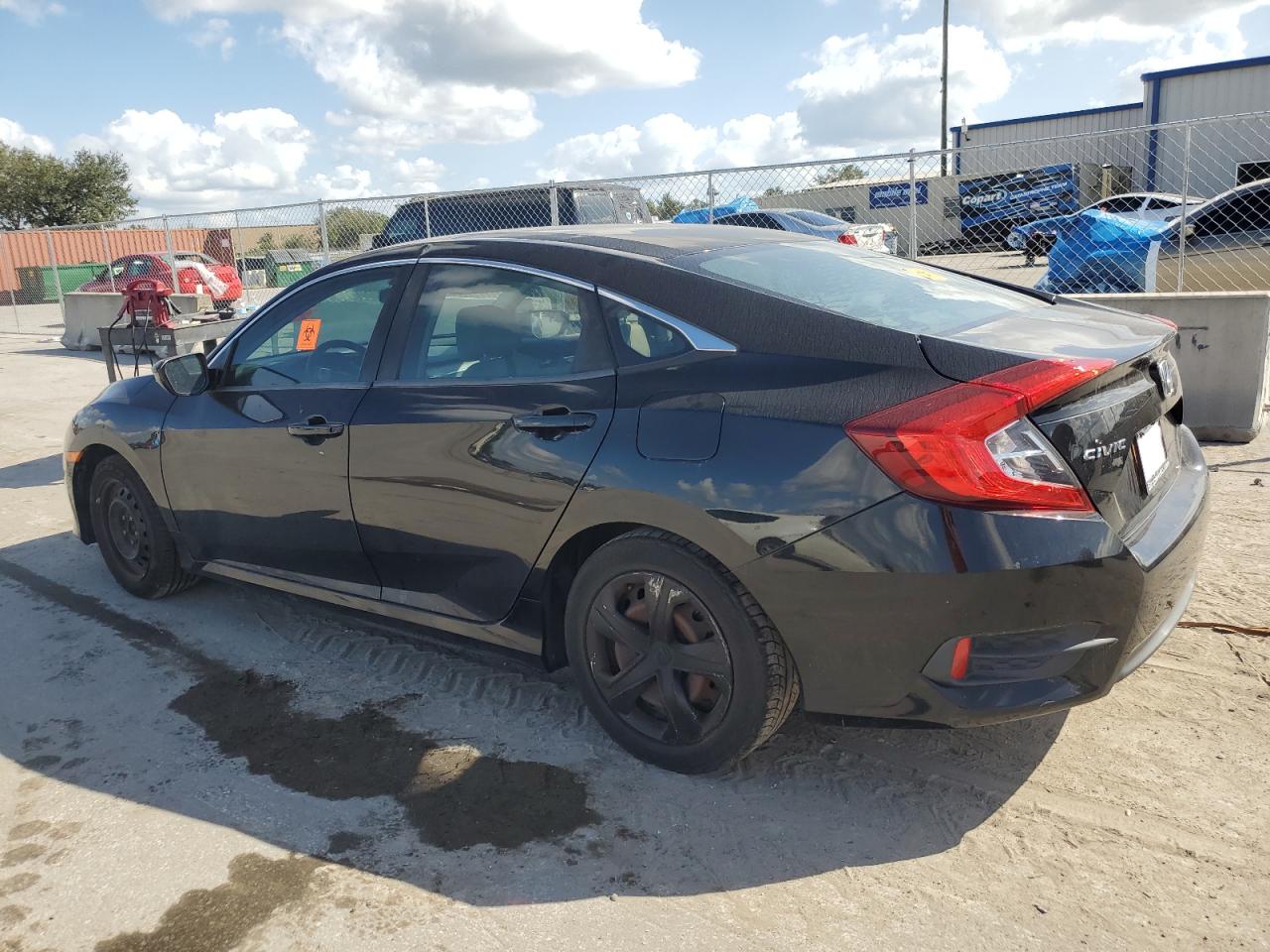 VIN 19XFC2E52GE017370 2016 HONDA CIVIC no.2