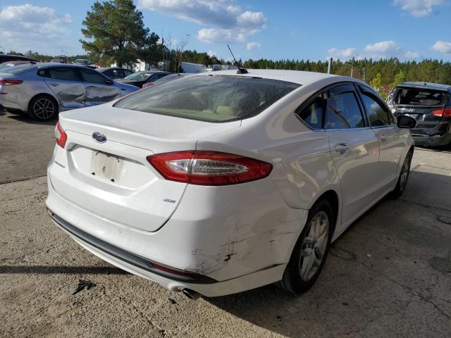  FORD FUSION 2015 Белый