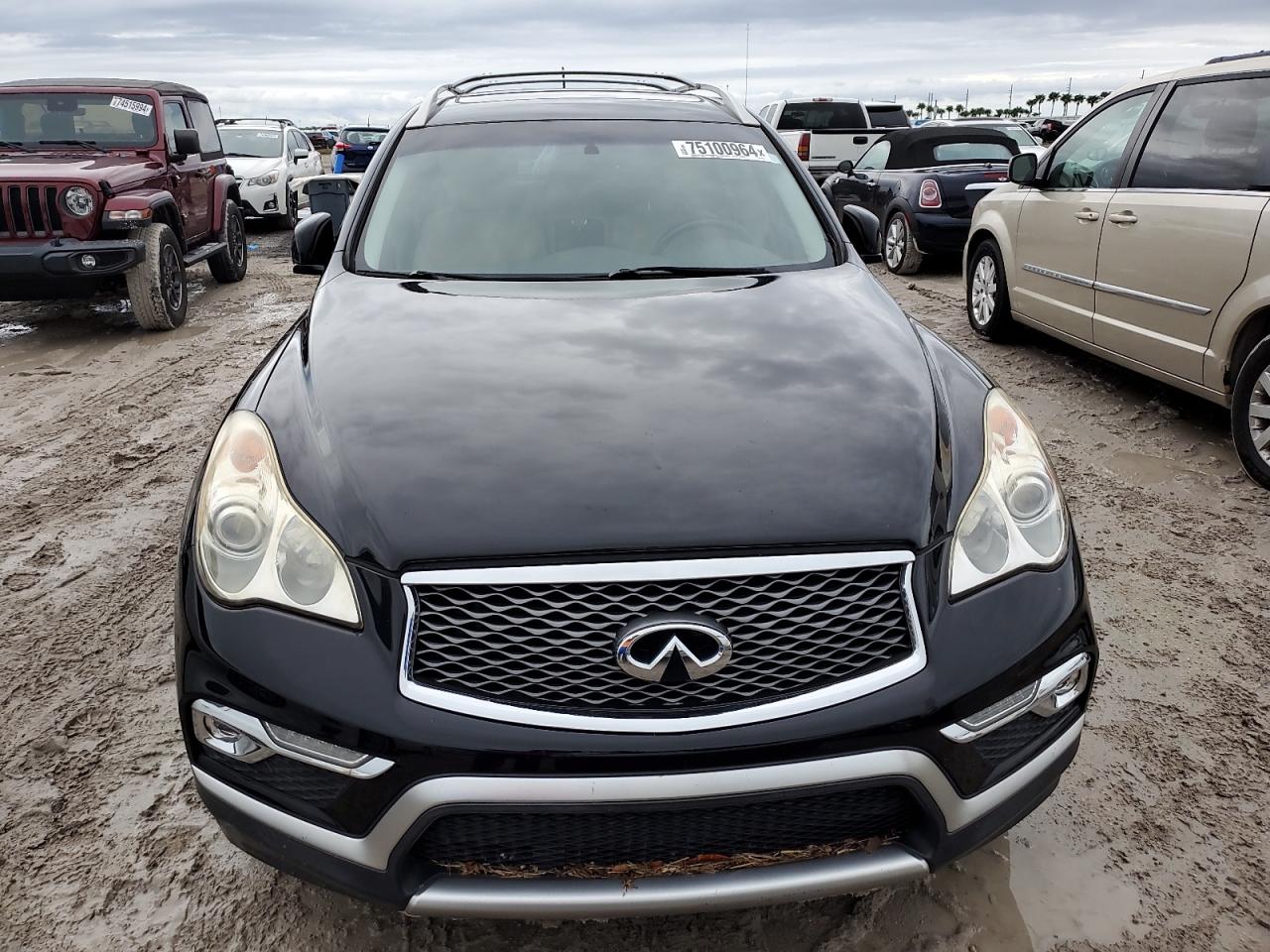 2017 Infiniti QX50 - Image 5