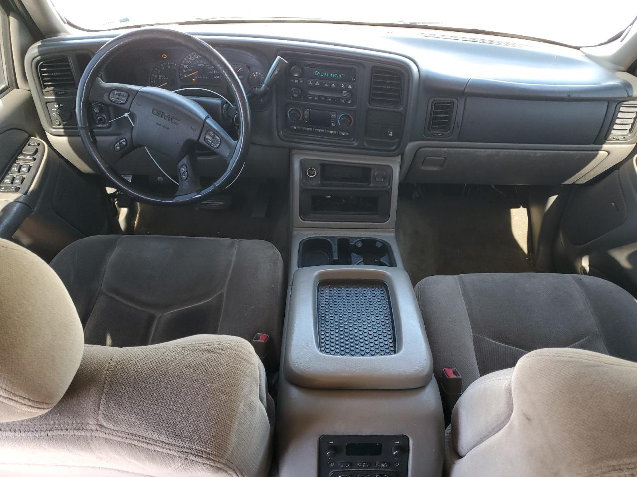 2006 GMC Yukon - Image 8