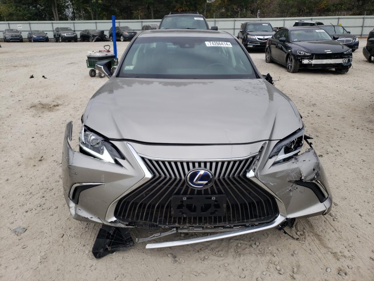 2021 Lexus ES - Image 5