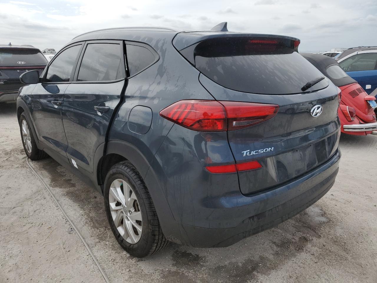 2021 Hyundai Tucson - Image 2