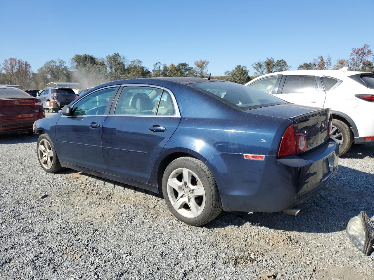 2010 Chevrolet Malibu - Image 2