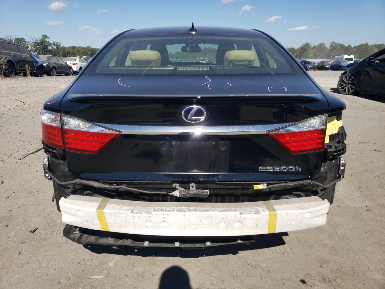 JTHBW1GG4E2056002 2014 Lexus Es 300H