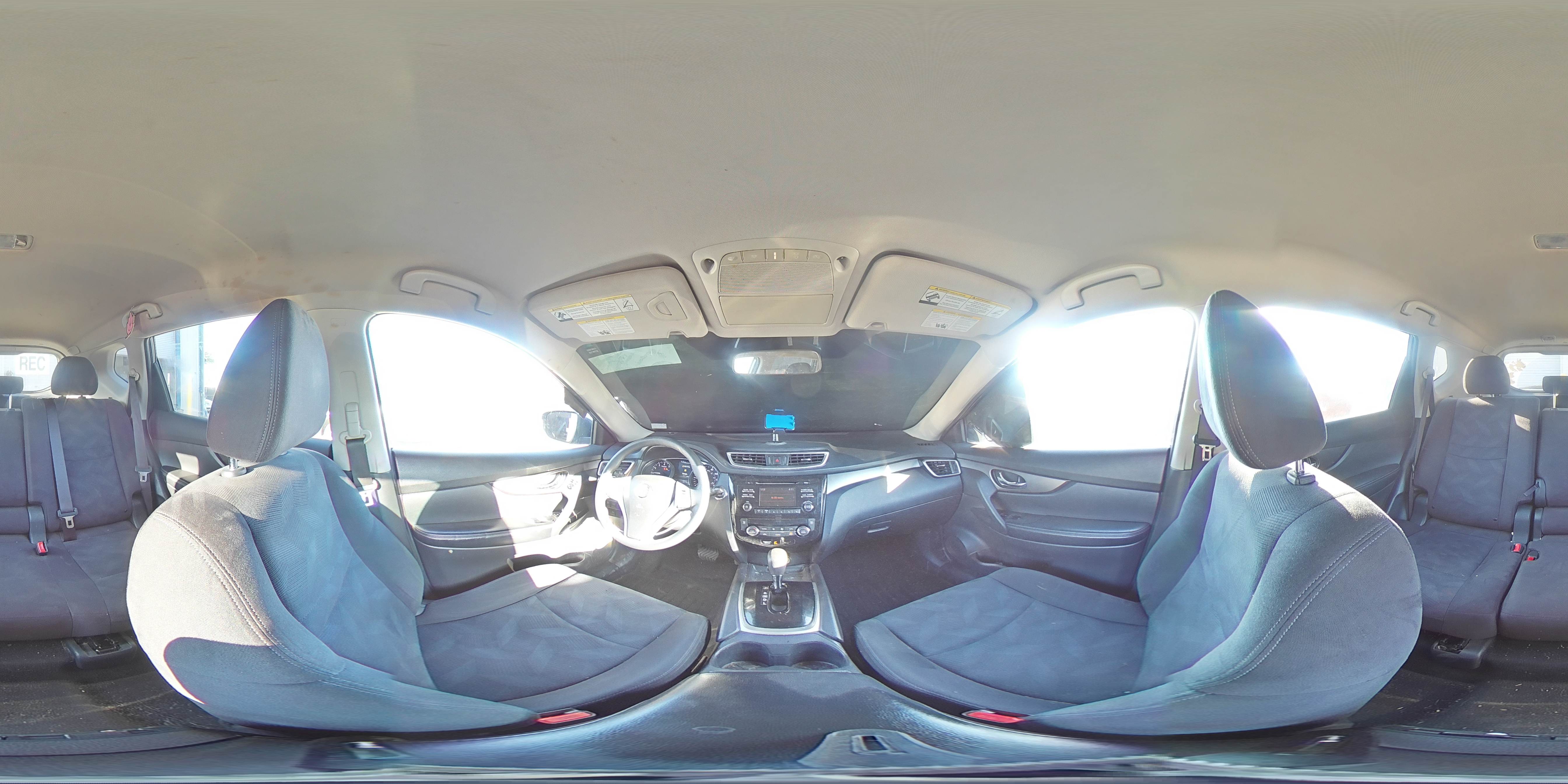 2015 Nissan Rogue - Image 14