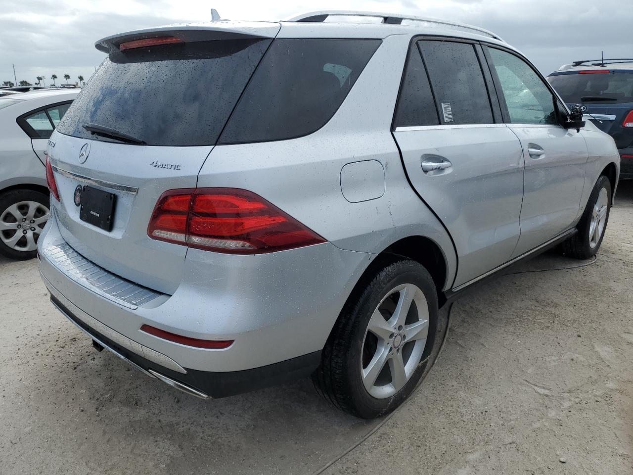 2017 Mercedes-Benz GLE - Image 3