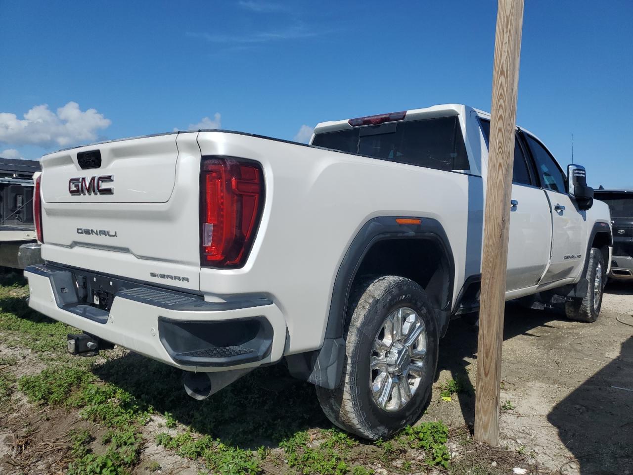 2020 GMC Sierra - Image 3