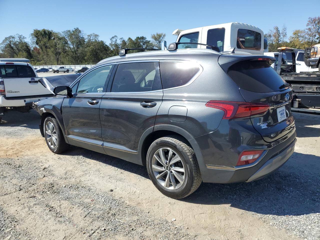 2020 Hyundai Santa Fe - Image 2