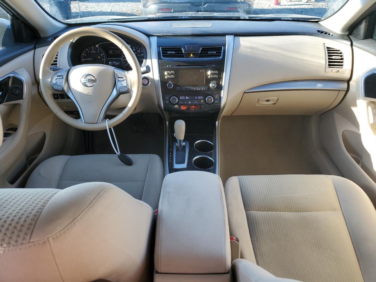 2014 Nissan Altima - Image 8