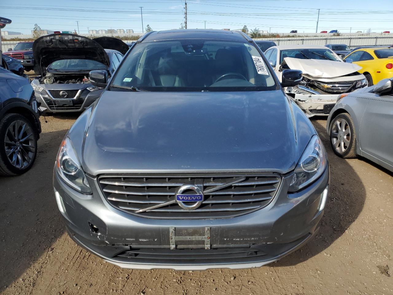 2017 Volvo XC60 - Image 5