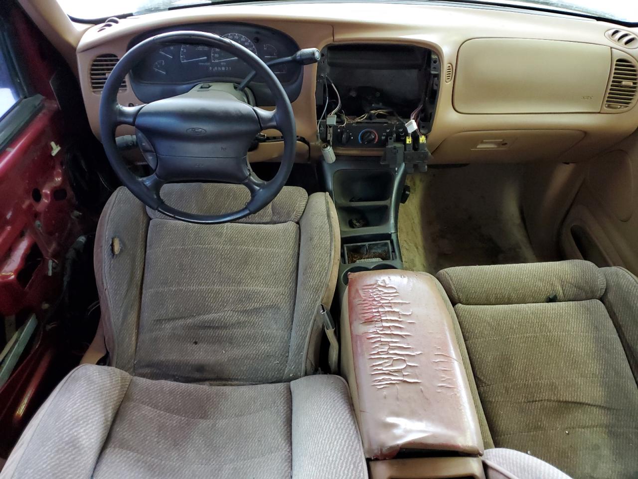 1995 Ford Explorer - Image 8