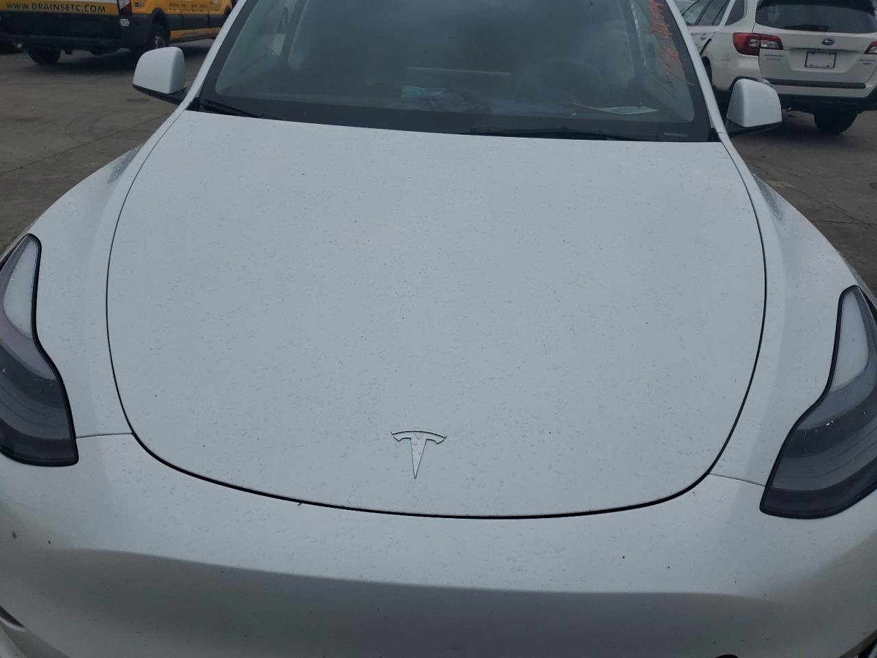 7SAYGDEE0RA274078 2024 Tesla Model Y