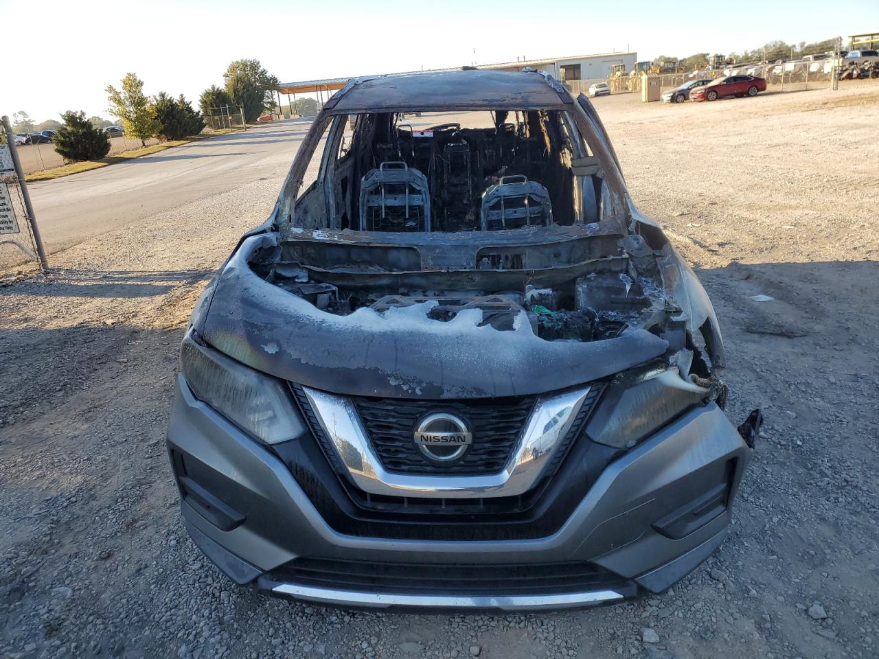 2018 Nissan Rogue - Image 5
