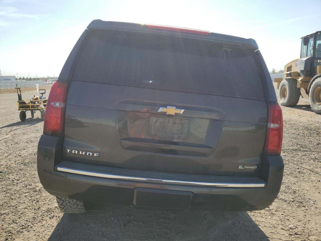 1GNSKCKC5JR240709 2018 Chevrolet Tahoe K1500 Premier