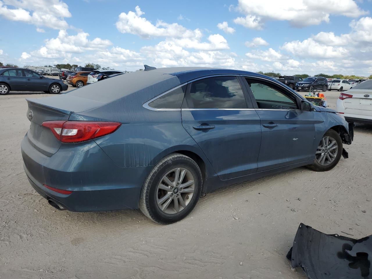 2017 Hyundai Sonata - Image 3