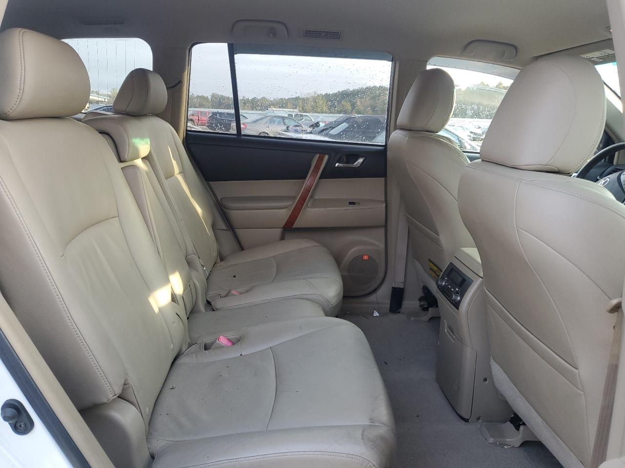 2008 Toyota Highlander - Image 11