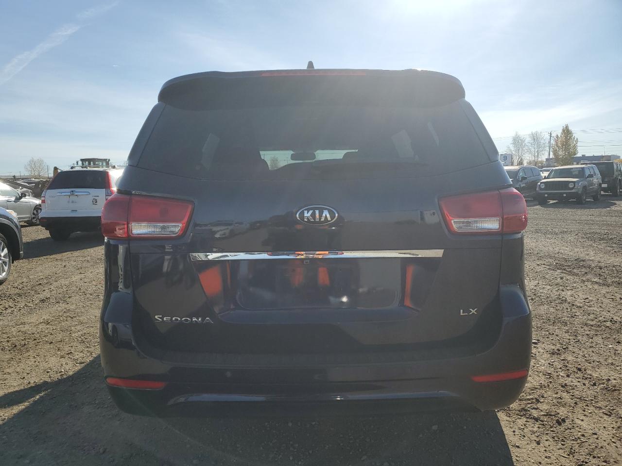 2018 Kia Sedona Lx VIN: KNDMB5C10J6388357 Lot: 76738034