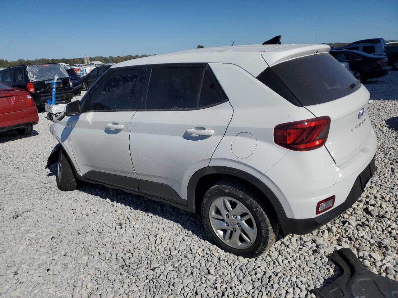 2021 Hyundai Venue - Image 2
