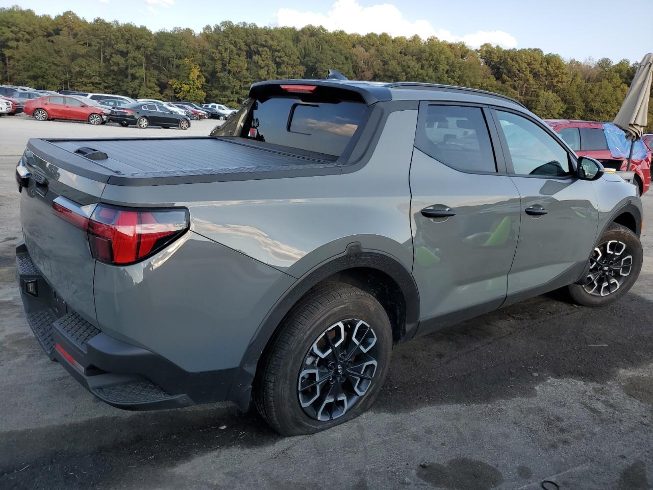 2024 Hyundai Santa Cruz - Image 3