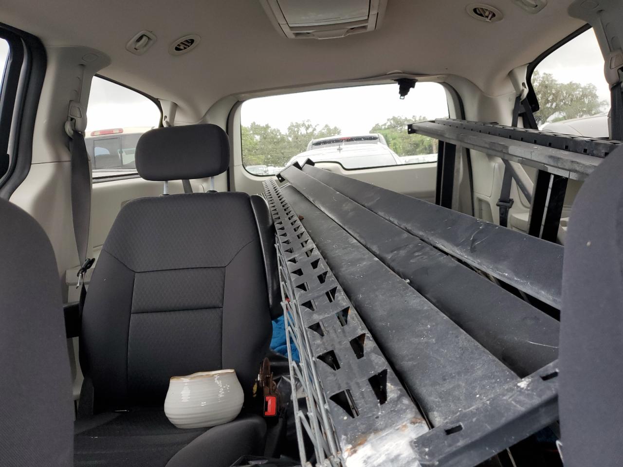 2010 Dodge Grand Caravan Sxt VIN: 2D4RN5D10AR121386 Lot: 74503584