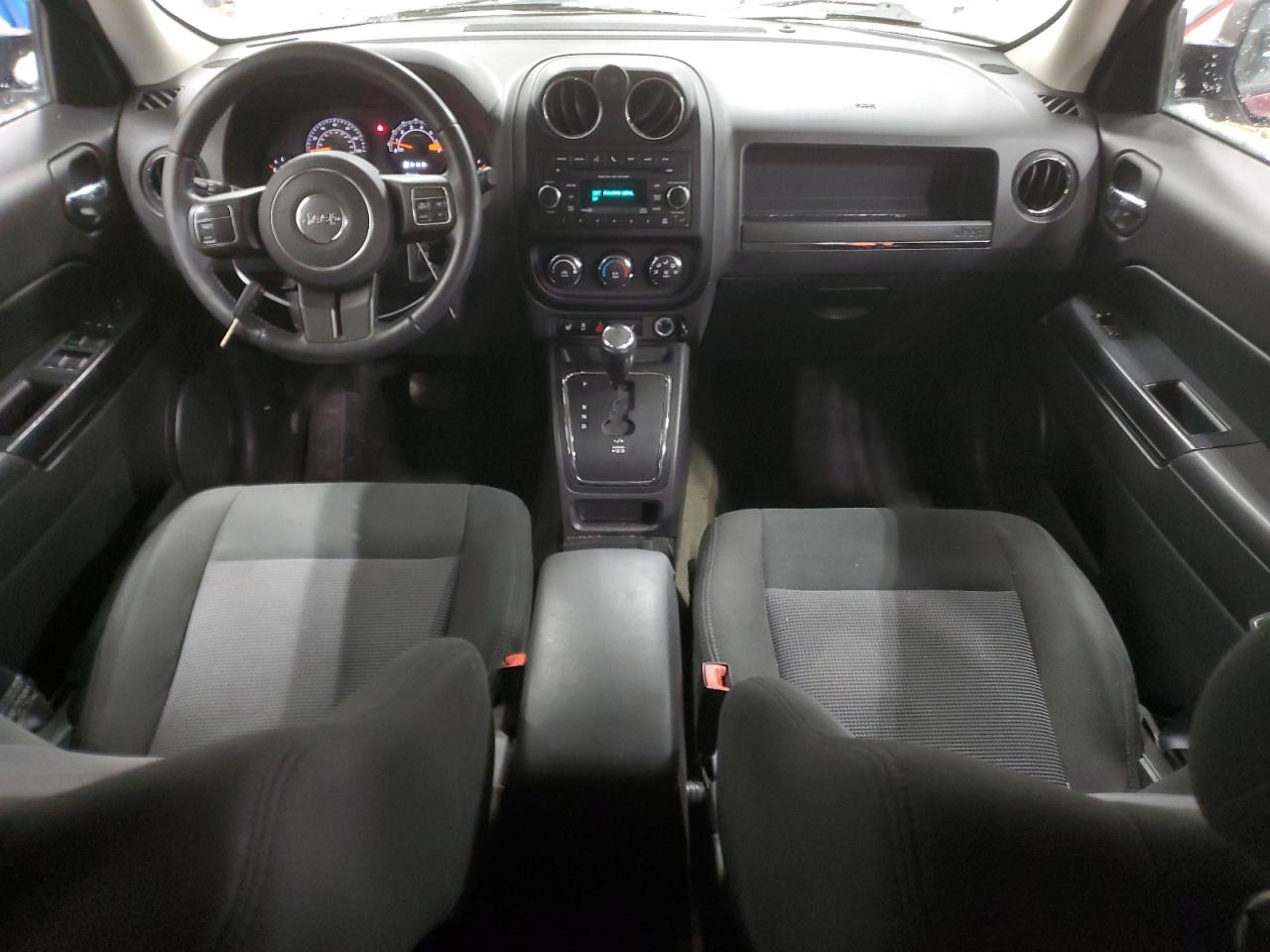 2017 Jeep Liberty (Patriot) - Image 8