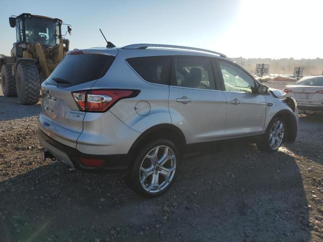  FORD ESCAPE 2018 Серебристый