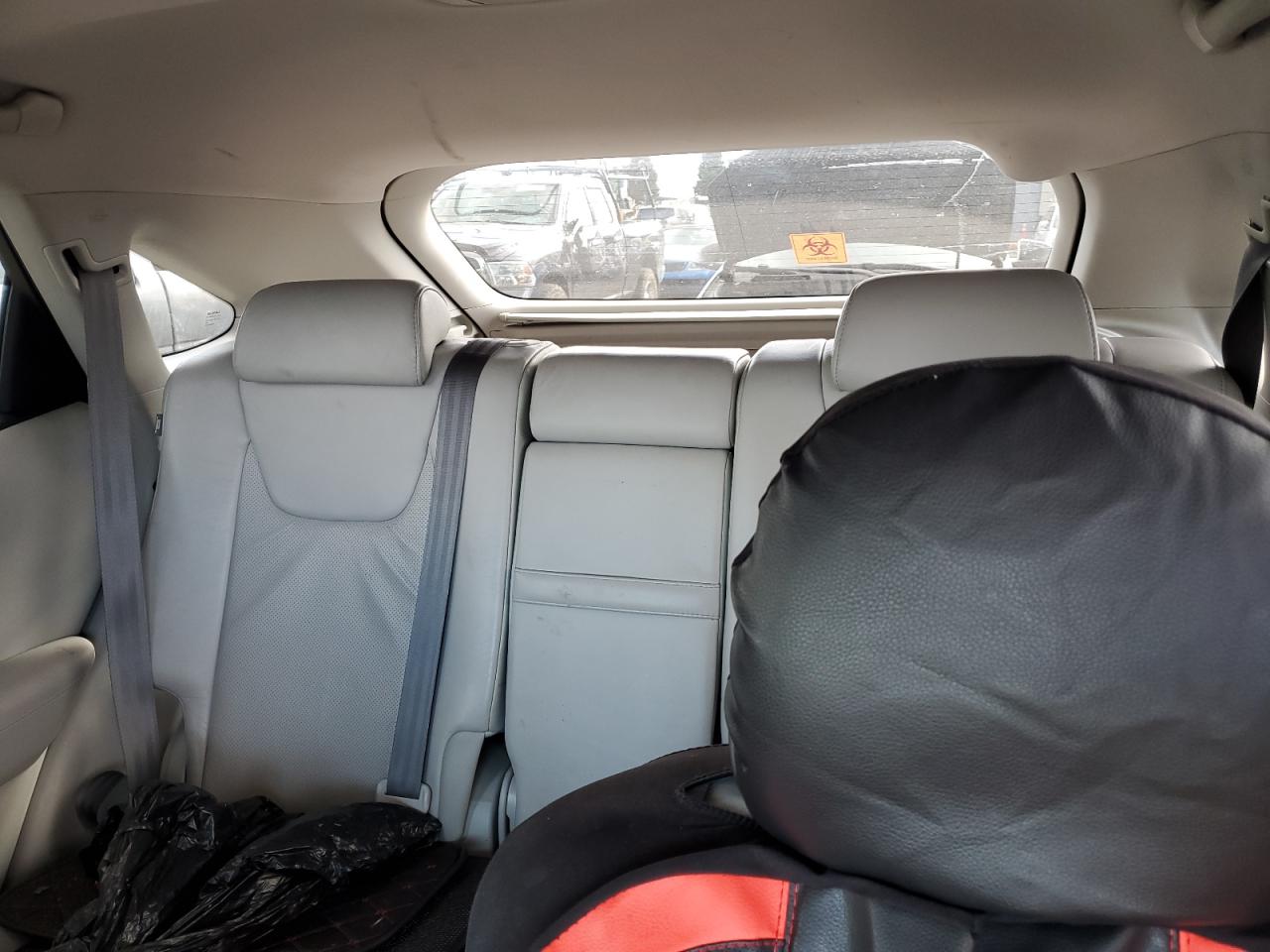 2010 Lexus RX - Image 10