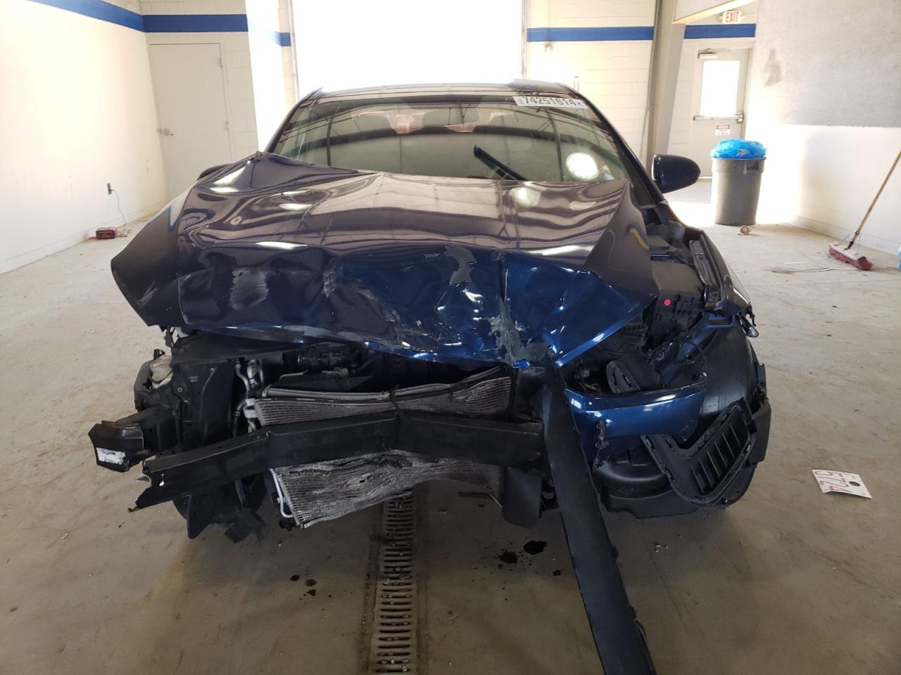 2018 Hyundai Elantra - Image 5