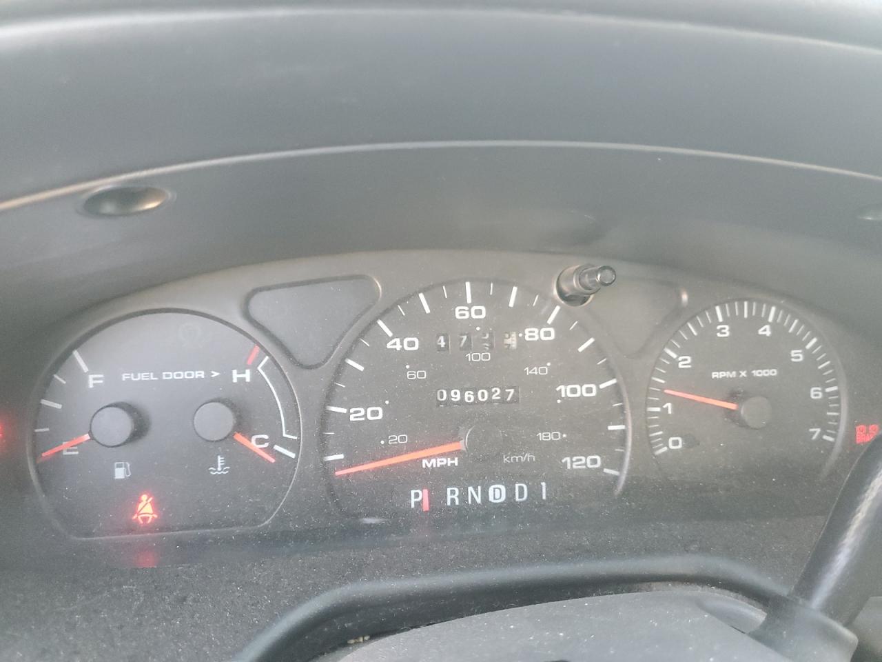 2002 Ford Taurus - Image 9