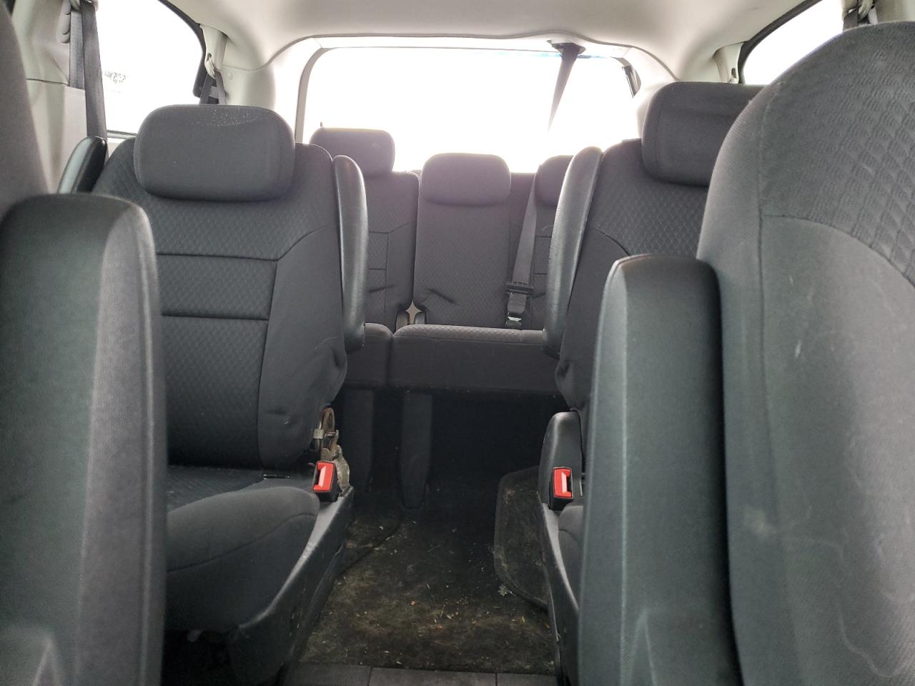 2010 Dodge Caravan - Image 10