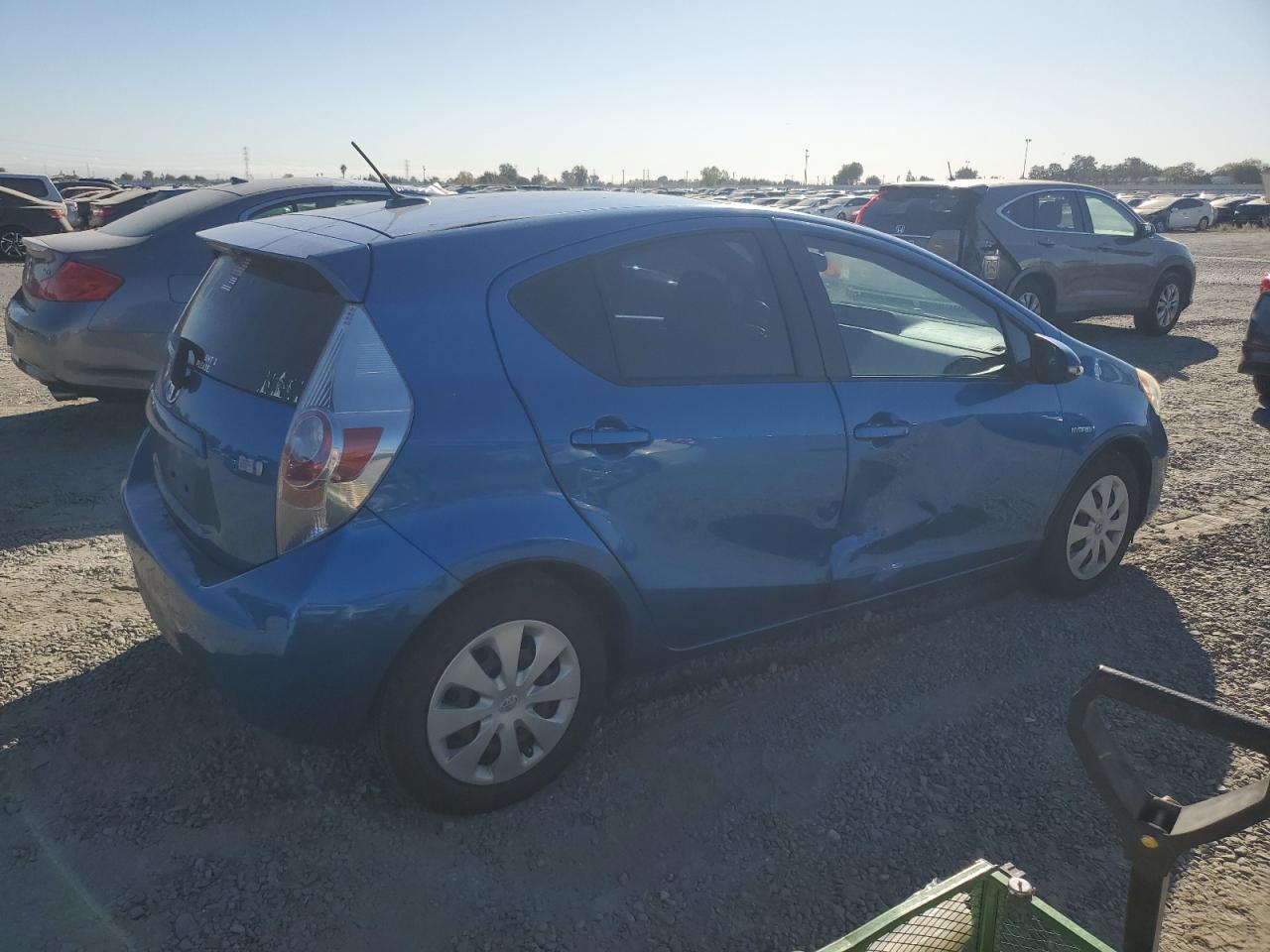 VIN JTDKDTB39D1044889 2013 TOYOTA PRIUS no.3