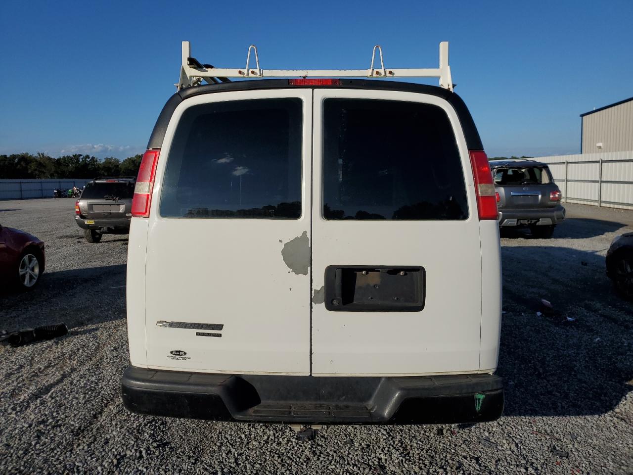 1GCWGGBG2C1172750 2012 Chevrolet Express G2500