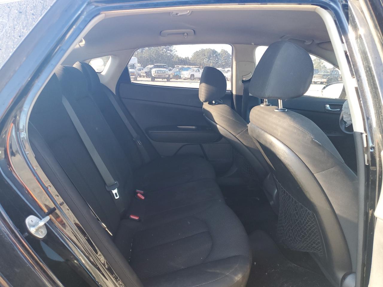 2019 Kia Optima - Image 10