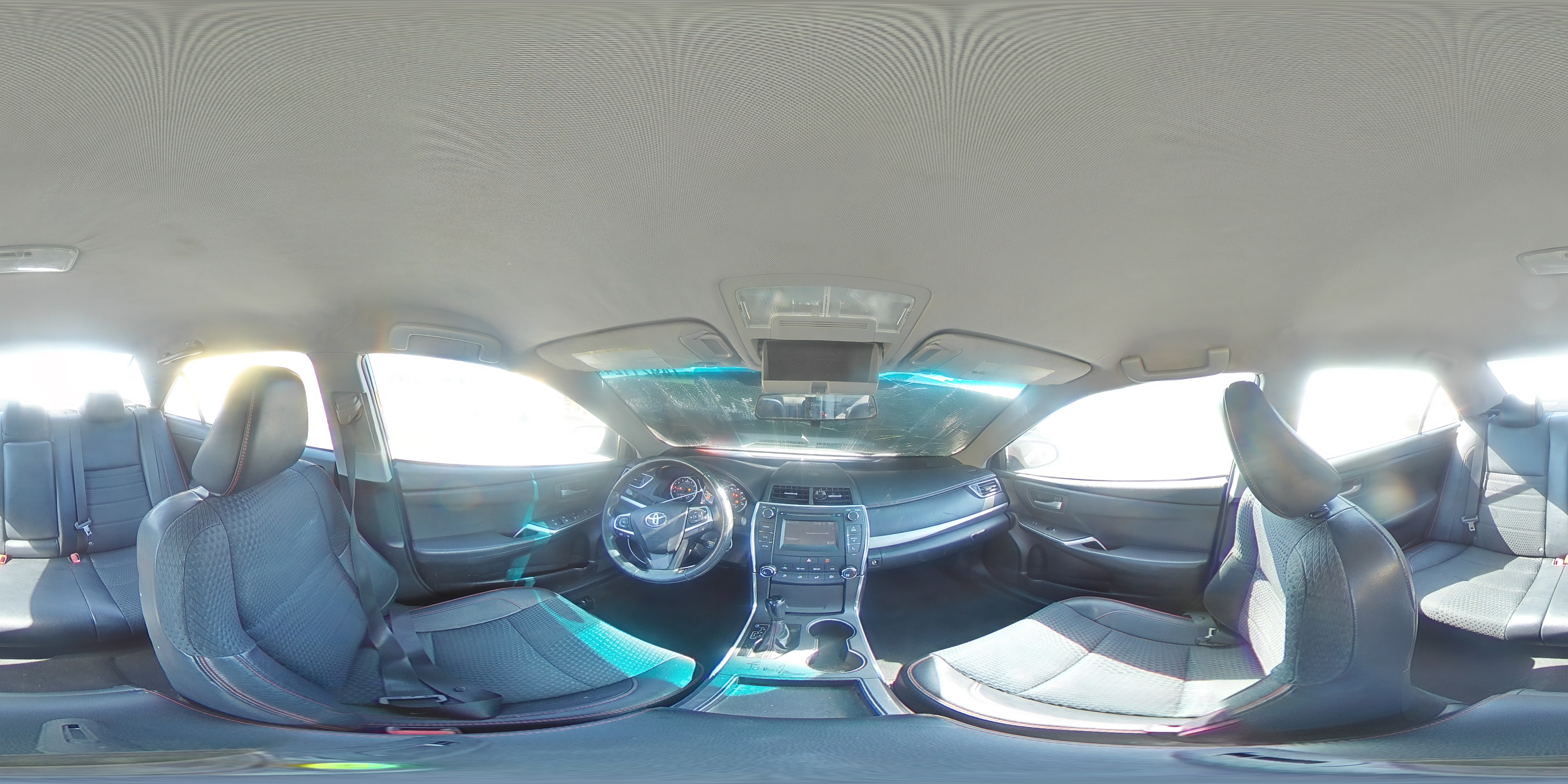 2015 Toyota Camry - Image 14
