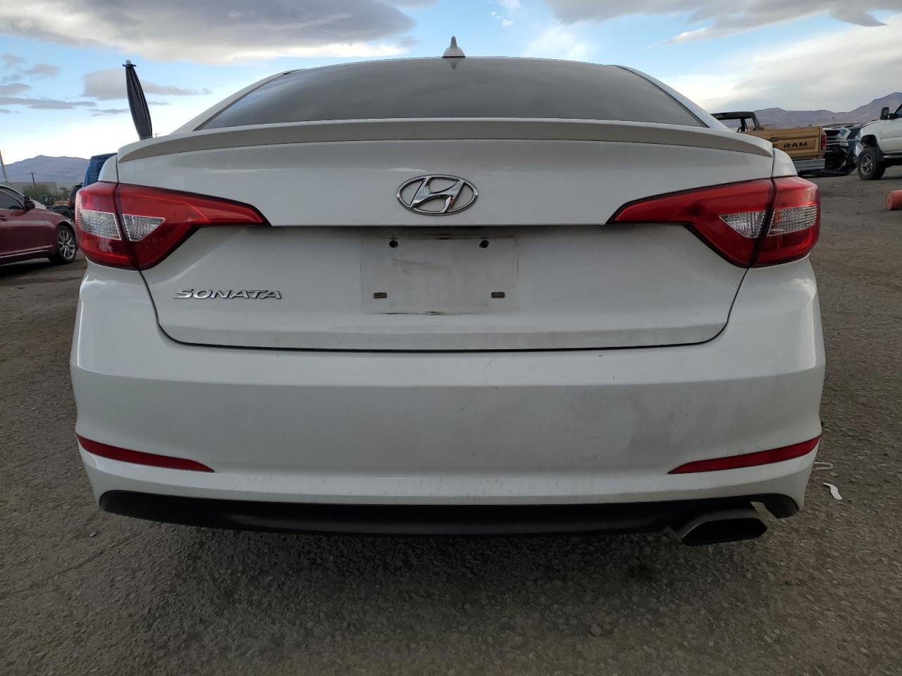 VIN 5NPE24AF2HH531709 2017 HYUNDAI SONATA no.6