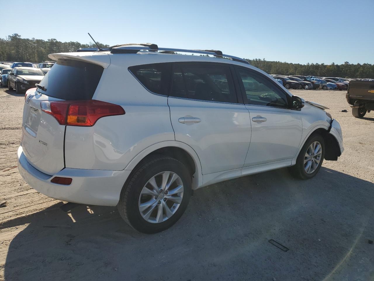 2014 Toyota RAV 4 - Image 3