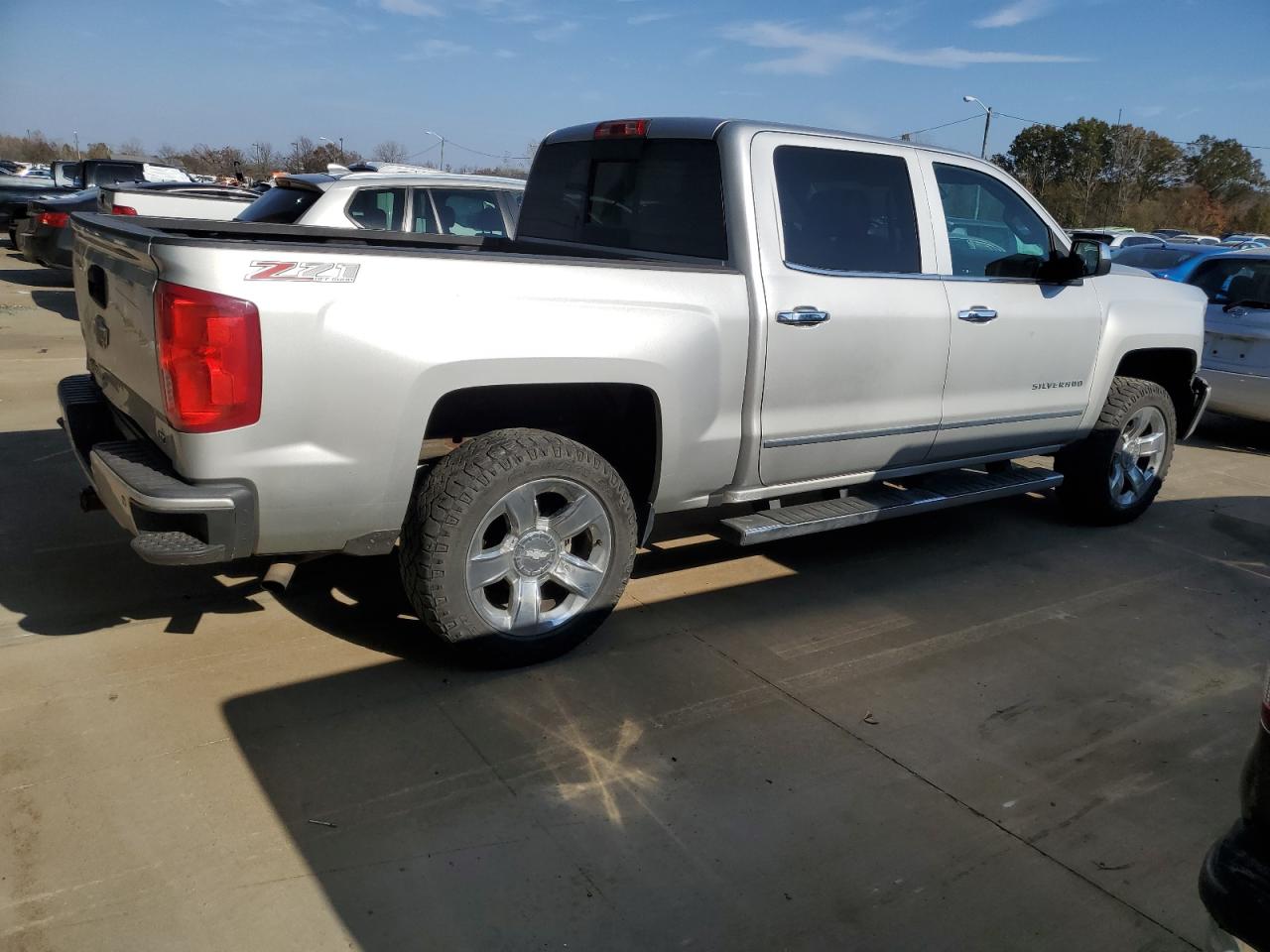 2017 Chevrolet Silverado - Image 3