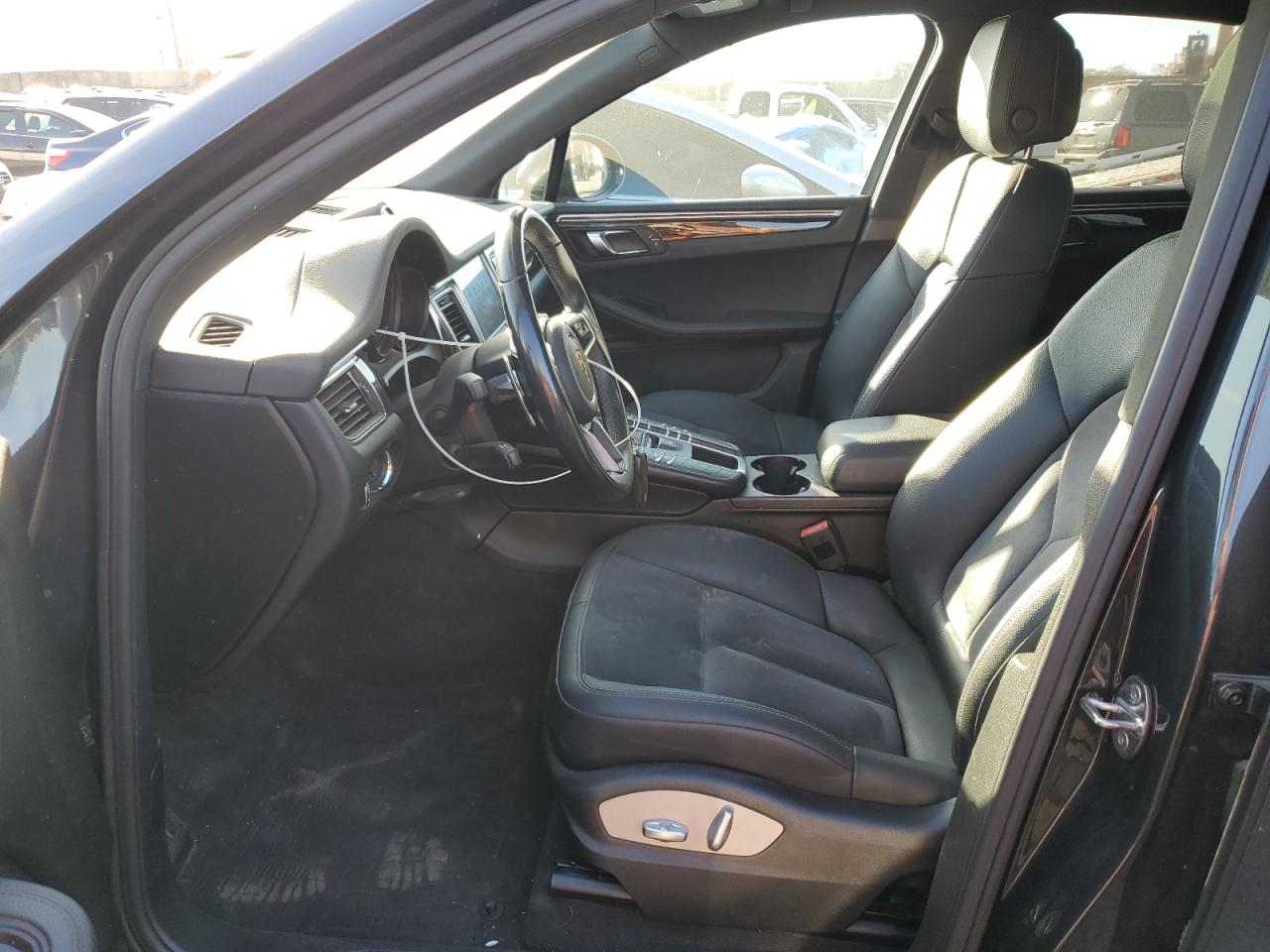 2017 Porsche Macan - Image 7