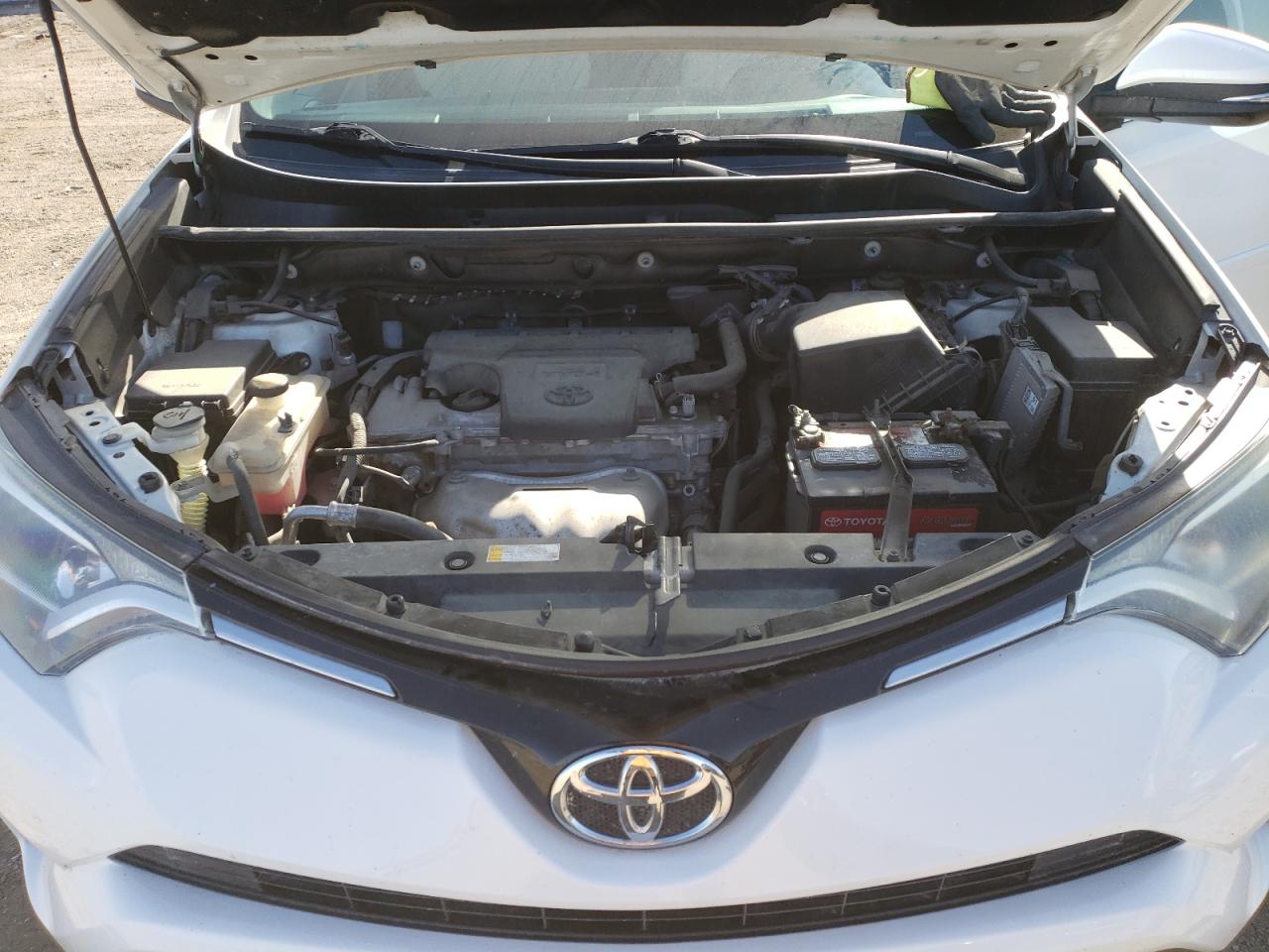 2016 Toyota RAV 4 - Image 12