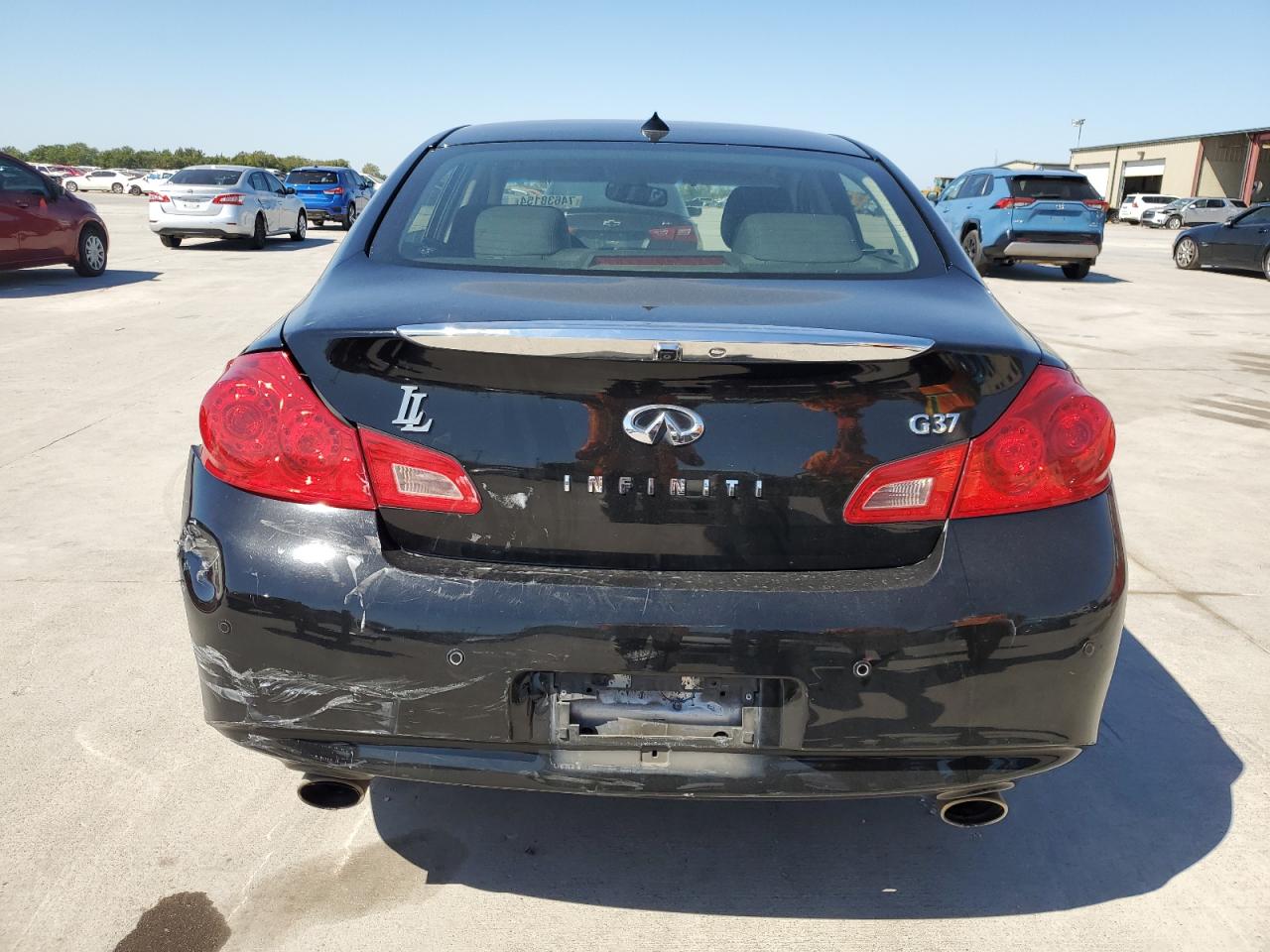 2012 Infiniti G - Image 6
