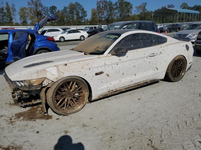  FORD MUSTANG 2017 Белы